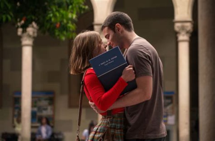 Are Julio And Clara Dating In Real Life 2023?