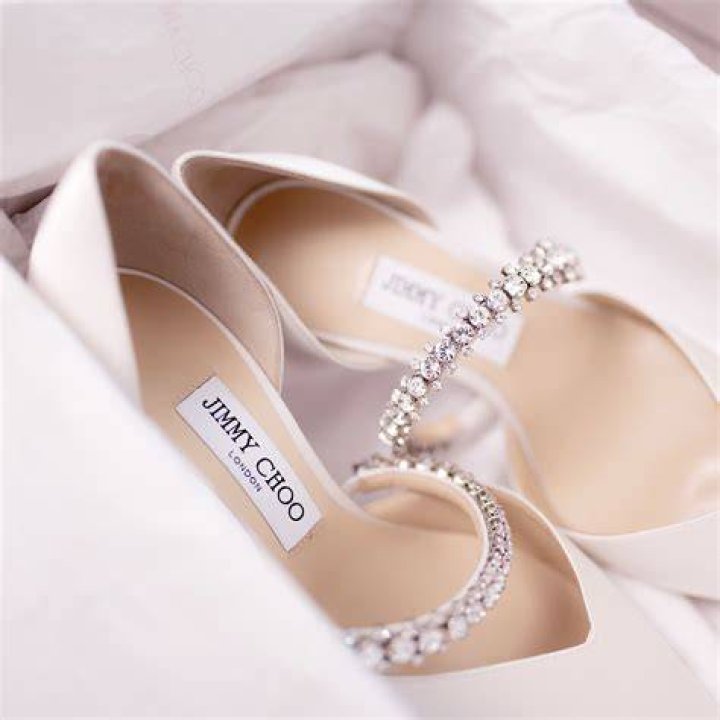Jimmy Choo blog.knak.jp