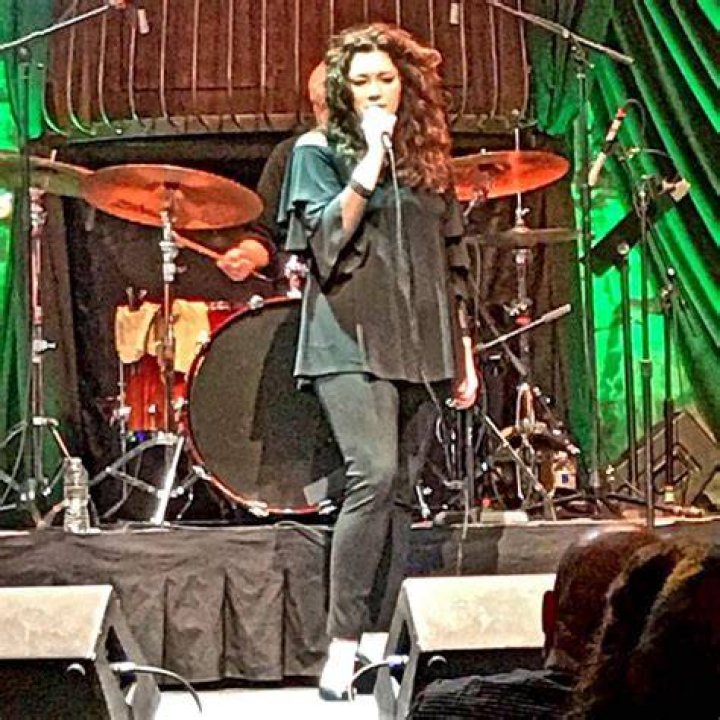 Searching Mandy Nashville show ShowMoonMag