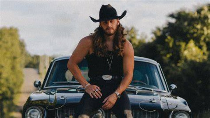 Who Is Warren Zeiders? The Story Behind His Journey to Country Music